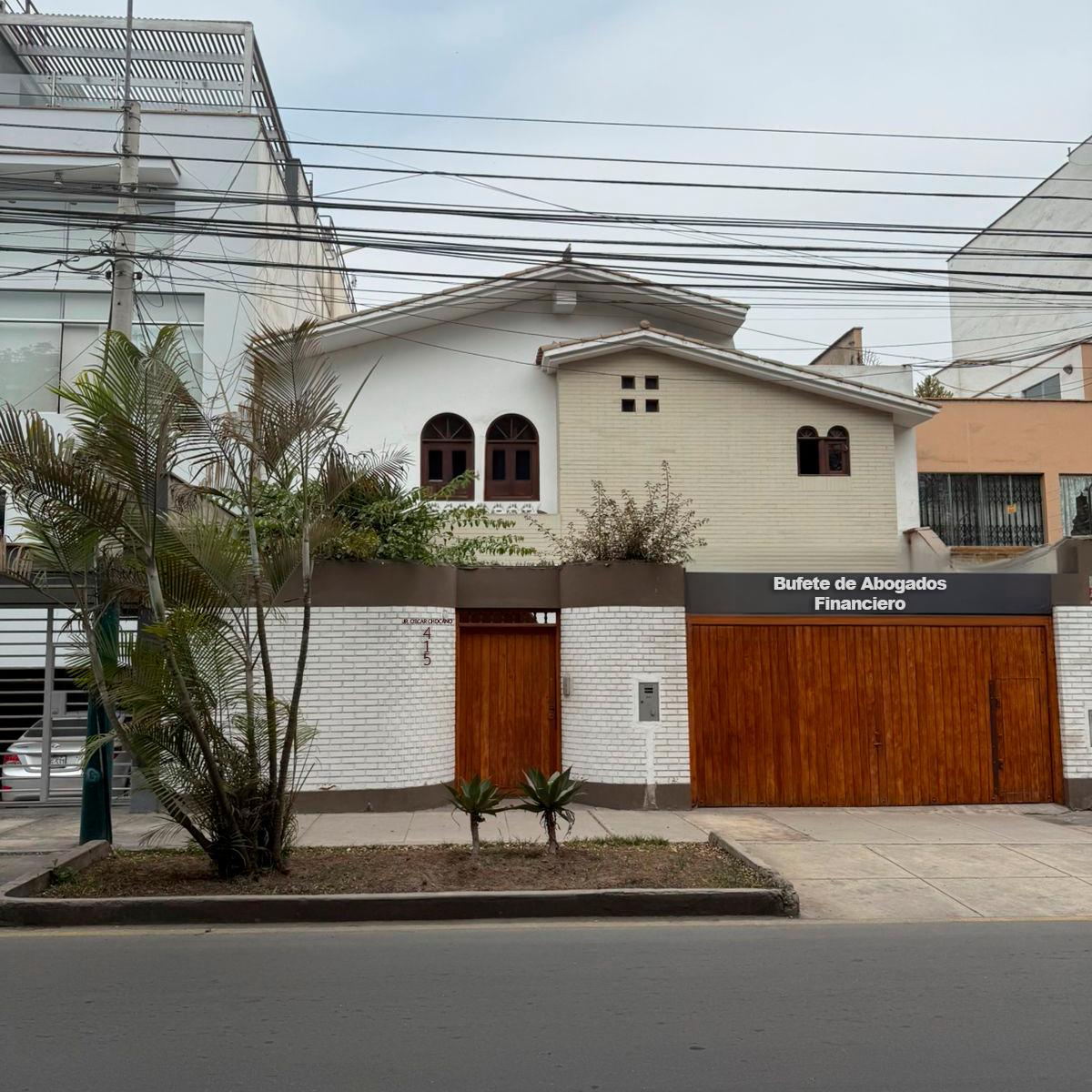 Fachada de la oficina